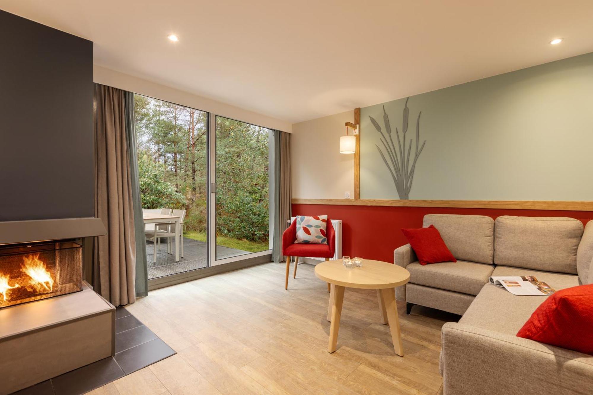 Center Parcs Les Hauts De Bruyeres Chaumont-sur-Tharonne Exterior foto