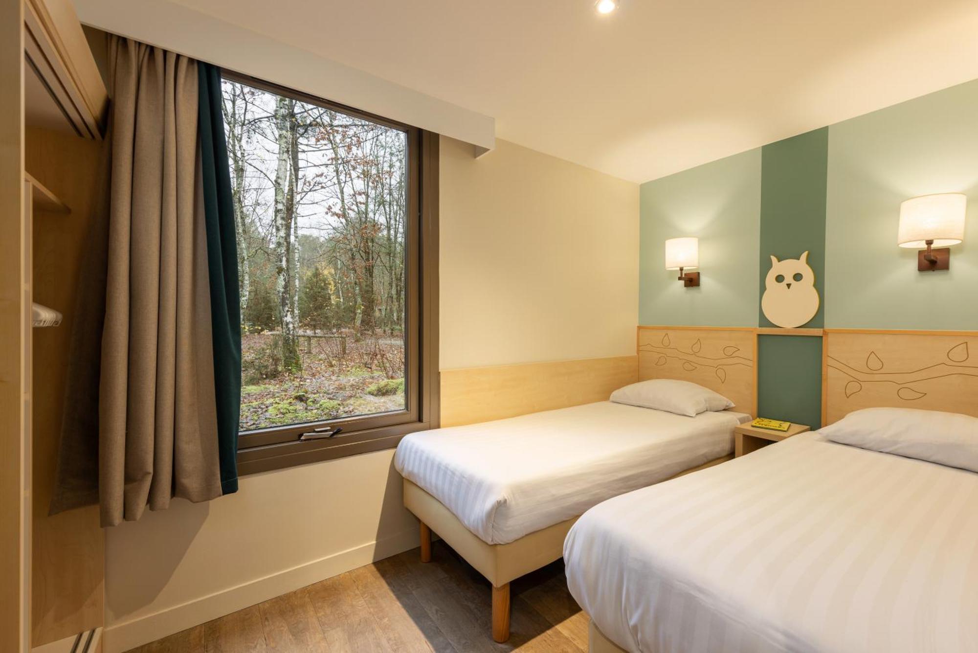 Center Parcs Les Hauts De Bruyeres Chaumont-sur-Tharonne Exterior foto